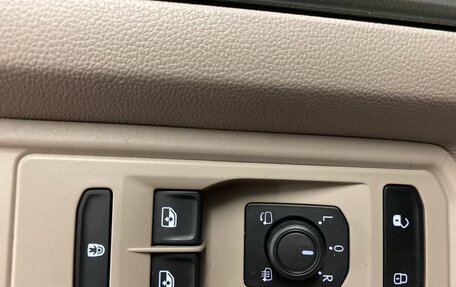 Volkswagen Multivan, 2022 год, 4 000 000 рублей, 24 фотография