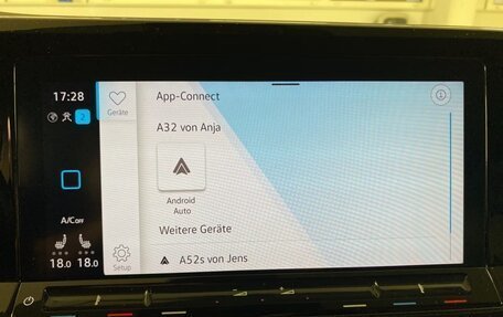 Volkswagen Multivan, 2022 год, 4 000 000 рублей, 19 фотография