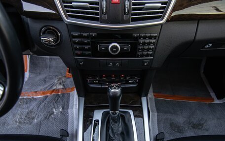 Mercedes-Benz E-Класс, 2011 год, 2 100 000 рублей, 11 фотография