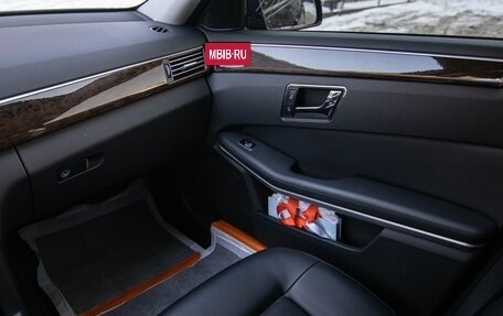 Mercedes-Benz E-Класс, 2011 год, 2 100 000 рублей, 10 фотография