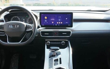 Geely Coolray I, 2022 год, 1 300 600 рублей, 6 фотография