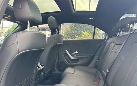 Mercedes-Benz A-Класс, 2021 год, 1 975 007 рублей, 15 фотография