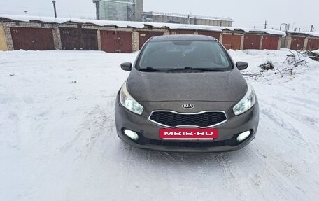 KIA cee'd III, 2012 год, 890 000 рублей, 18 фотография