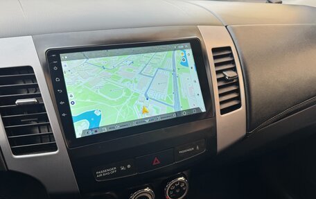 Mitsubishi Outlander III рестайлинг 3, 2010 год, 980 000 рублей, 16 фотография