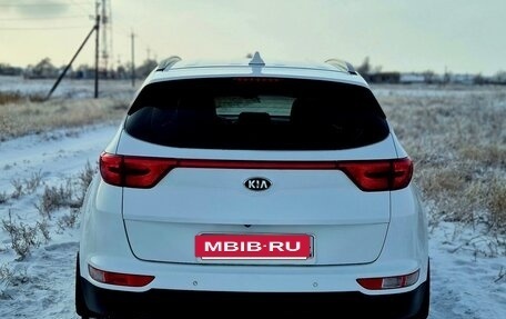 KIA Sportage IV рестайлинг, 2018 год, 1 990 000 рублей, 4 фотография