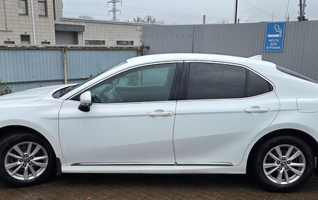 Toyota Camry, 2018 год, 2 100 000 рублей, 4 фотография