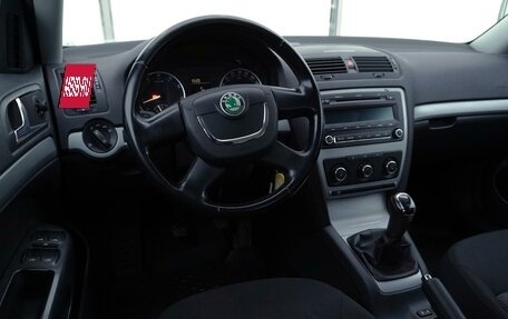 Skoda Octavia, 2012 год, 835 000 рублей, 10 фотография
