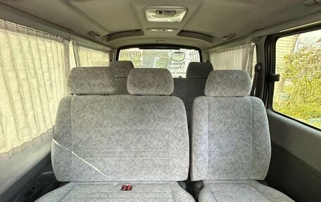 Toyota HiAce H100, 1989 год, 730 000 рублей, 4 фотография