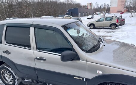 Chevrolet Niva I рестайлинг, 2016 год, 650 000 рублей, 3 фотография