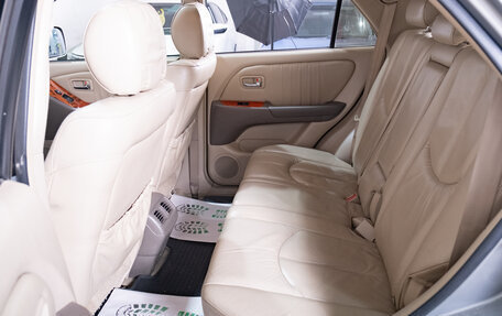 Lexus RX II рестайлинг, 2003 год, 999 000 рублей, 22 фотография