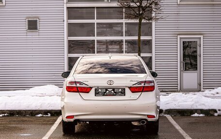 Toyota Camry, 2017 год, 2 095 000 рублей, 5 фотография