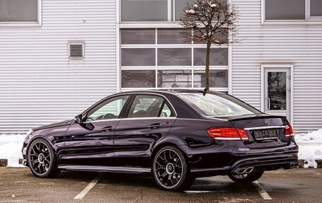 Mercedes-Benz E-Класс, 2015 год, 2 595 000 рублей, 4 фотография