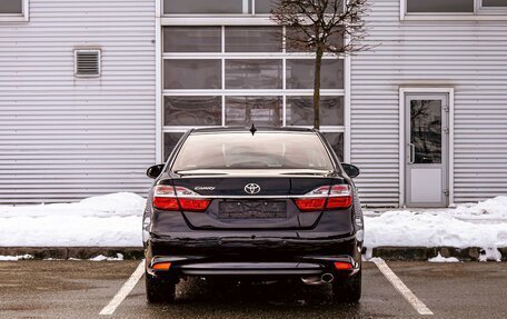 Toyota Camry, 2017 год, 2 395 000 рублей, 5 фотография