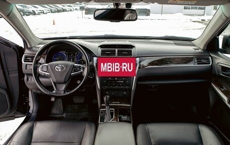 Toyota Camry, 2017 год, 2 395 000 рублей, 16 фотография