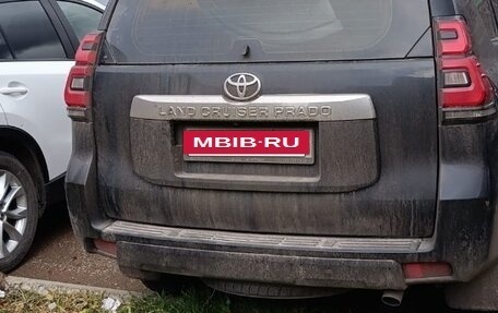 Toyota Land Cruiser Prado 150 рестайлинг 2, 2019 год, 5 000 000 рублей, 4 фотография
