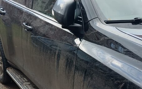 Toyota Land Cruiser Prado 150 рестайлинг 2, 2019 год, 5 000 000 рублей, 5 фотография