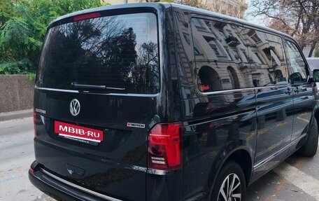 Volkswagen Multivan T6 рестайлинг, 2021 год, 8 250 000 рублей, 4 фотография