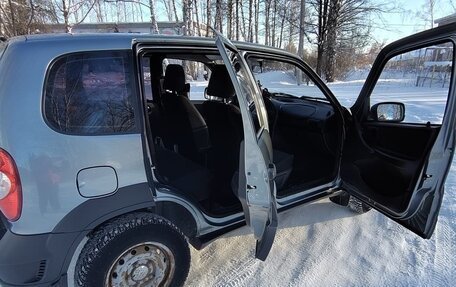 Chevrolet Niva I рестайлинг, 2015 год, 650 000 рублей, 4 фотография