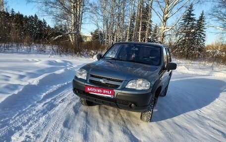Chevrolet Niva I рестайлинг, 2015 год, 650 000 рублей, 6 фотография