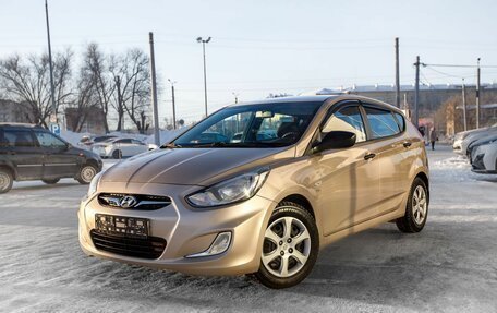 Hyundai Solaris II рестайлинг, 2014 год, 999 000 рублей, 2 фотография