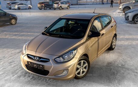 Hyundai Solaris II рестайлинг, 2014 год, 999 000 рублей, 3 фотография