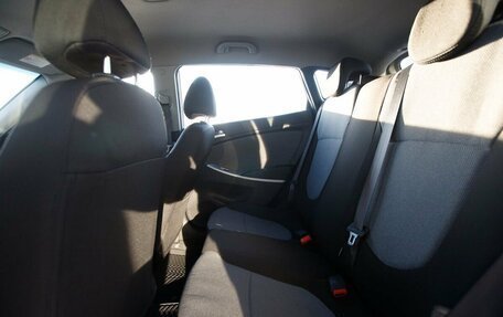 Hyundai Solaris II рестайлинг, 2014 год, 999 000 рублей, 11 фотография