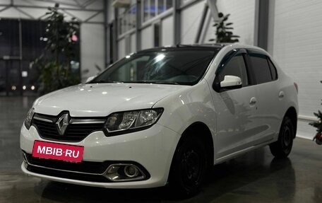 Renault Logan II, 2017 год, 878 000 рублей, 1 фотография