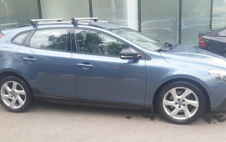 Volvo V40 Cross Country I, 2013 год, 1 475 000 рублей, 2 фотография