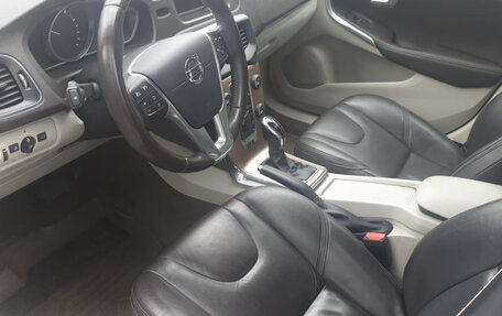 Volvo V40 Cross Country I, 2013 год, 1 475 000 рублей, 10 фотография