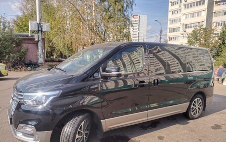 Hyundai Grand Starex Grand Starex I рестайлинг 2, 2020 год, 3 600 000 рублей, 8 фотография