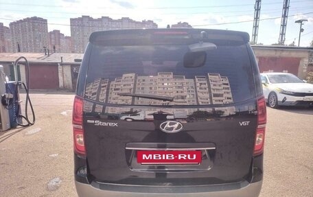 Hyundai Grand Starex Grand Starex I рестайлинг 2, 2020 год, 3 600 000 рублей, 6 фотография