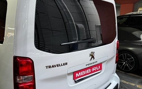 Peugeot Traveller I, 2021 год, 3 690 000 рублей, 13 фотография