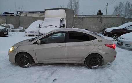 Hyundai Solaris II рестайлинг, 2011 год, 480 000 рублей, 3 фотография