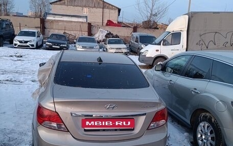 Hyundai Solaris II рестайлинг, 2011 год, 480 000 рублей, 4 фотография