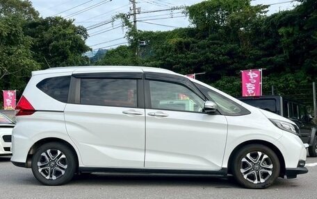 Honda Freed II, 2022 год, 1 290 111 рублей, 4 фотография