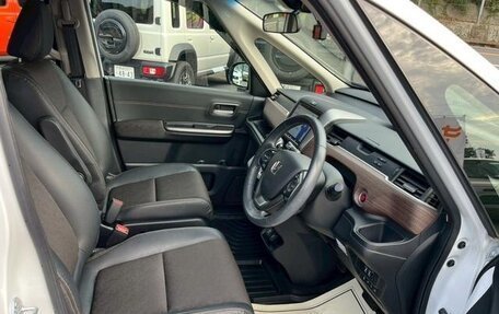 Honda Freed II, 2022 год, 1 290 111 рублей, 9 фотография