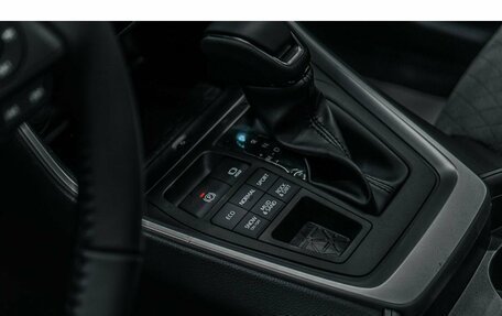 Toyota RAV4, 2025 год, 4 350 000 рублей, 24 фотография