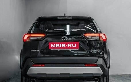 Toyota RAV4, 2025 год, 4 350 000 рублей, 7 фотография