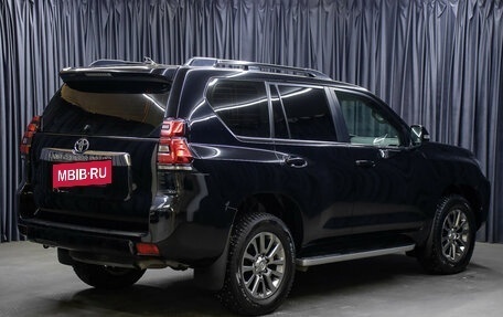 Toyota Land Cruiser Prado 150 рестайлинг 2, 2017 год, 5 298 000 рублей, 5 фотография