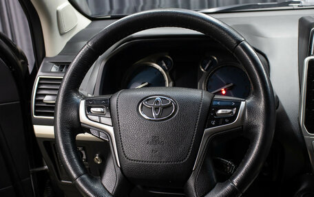 Toyota Land Cruiser Prado 150 рестайлинг 2, 2017 год, 5 298 000 рублей, 16 фотография