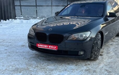 BMW 7 серия, 2010 год, 1 000 000 рублей, 9 фотография