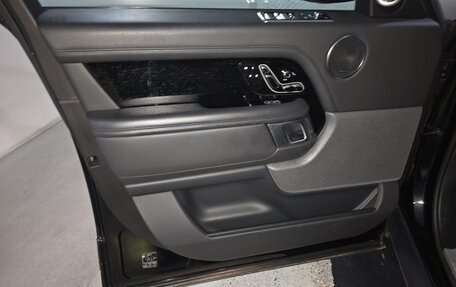 Land Rover Range Rover IV рестайлинг, 2020 год, 8 750 000 рублей, 7 фотография