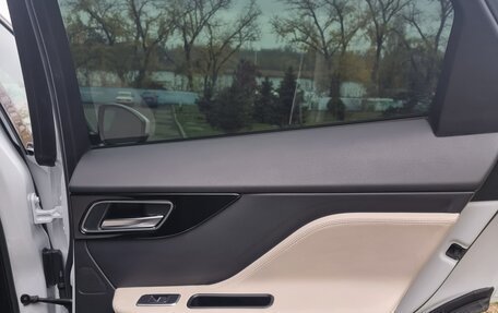 Jaguar F-Pace, 2020 год, 3 900 000 рублей, 18 фотография