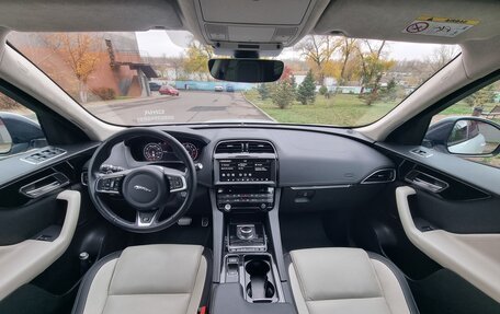 Jaguar F-Pace, 2020 год, 3 900 000 рублей, 29 фотография