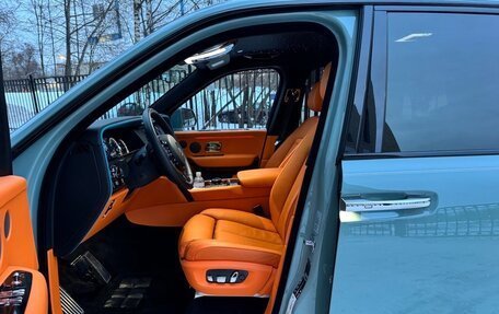 Rolls-Royce Cullinan, 2023 год, 42 000 000 рублей, 12 фотография