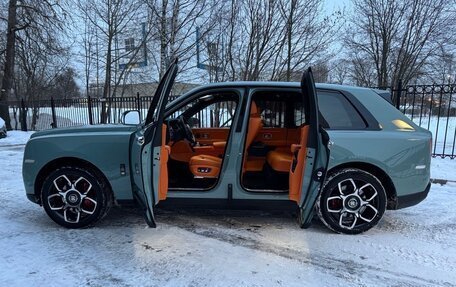 Rolls-Royce Cullinan, 2023 год, 42 000 000 рублей, 19 фотография