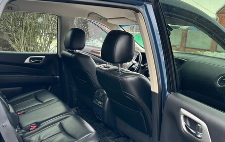 Nissan Pathfinder, 2017 год, 1 990 000 рублей, 10 фотография