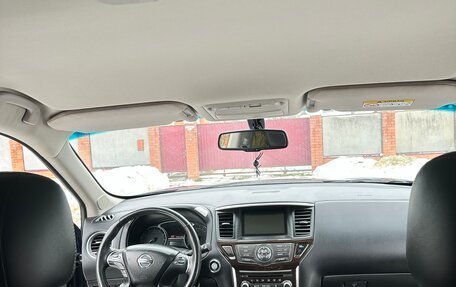 Nissan Pathfinder, 2017 год, 1 990 000 рублей, 11 фотография