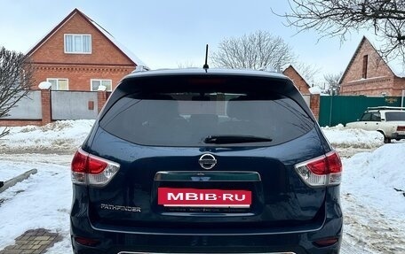 Nissan Pathfinder, 2017 год, 1 990 000 рублей, 4 фотография