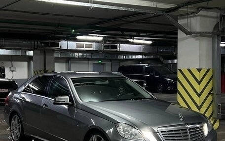 Mercedes-Benz E-Класс, 2009 год, 1 120 000 рублей, 1 фотография